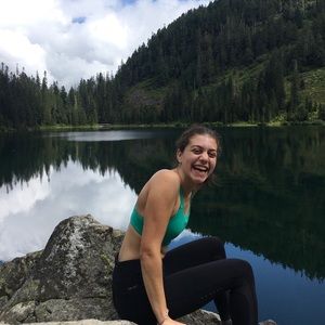 Meet your Posher, Madeline